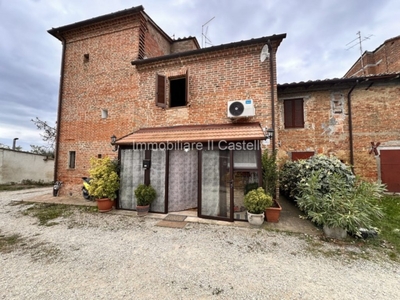Casa a Schiera in vendita a Castiglione del Lago località Giardini