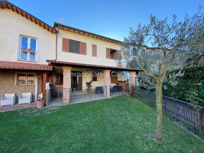 Casa a Schiera in vendita a Castiglione del Lago sanfatucchio