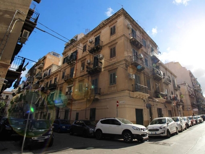 Casa indipendente con terrazzo, Palermo centro storico