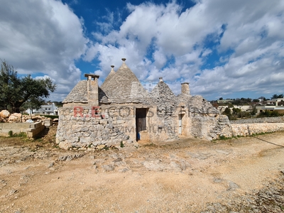 Casa indipendente da ristrutturare in strada paretone zona i 363, Martina Franca