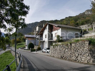 Casa Indipendente in in vendita da privato a Châtillon frazione Chavod, 2