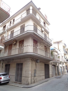 Casa Indipendente in in vendita da privato a Niscemi via Giuseppe Garibaldi, 94