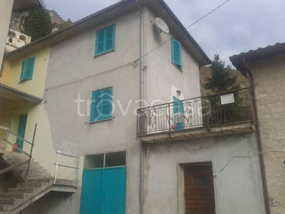 Casa Indipendente in in vendita da privato a Norcia viale Umbria, 10