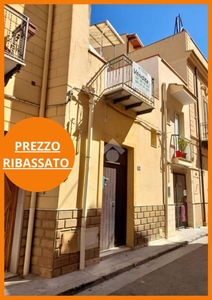 Casa Indipendente in vendita a Bagheria via Generale Armando Diaz, 56