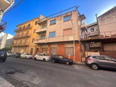 Casa Indipendente in vendita a Barcellona Pozzo di Gotto barcellona Pozzo di Gotto firenze,2-4-6-8