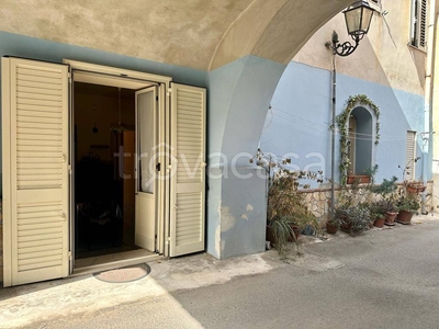Casa Indipendente in vendita a Barcellona Pozzo di Gotto via Risorgimento, 99