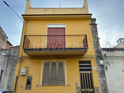 Casa Indipendente in vendita a Barcellona Pozzo di Gotto via Umberto I, 465