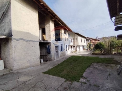 Casa Indipendente in vendita a Borgo Valbelluna farra, 89