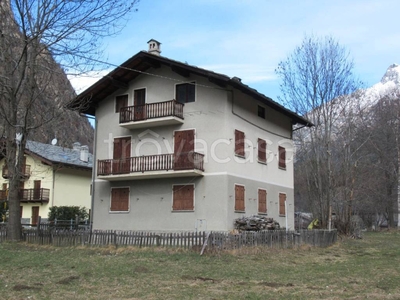 Casa Indipendente in vendita a Brusson frazione Arcesaz