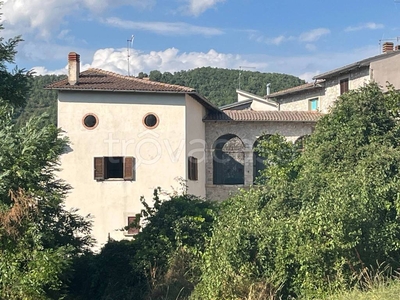 Casa Indipendente in vendita a Cascia località Colforcella, 13