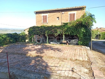 Casa Indipendente in vendita a Castiglione del Lago località Mugnanesi, 15