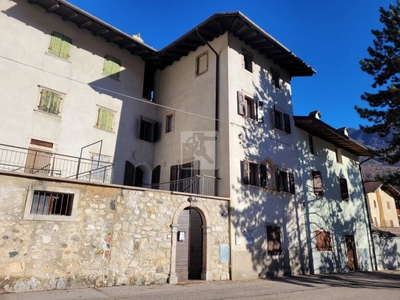 Casa Indipendente in vendita a Cavedine