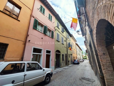 Casa Indipendente in vendita a Città di Castello via dei Casceri, 24