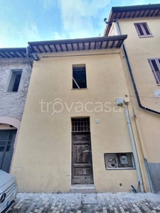 Casa Indipendente in vendita a Foligno via Mentana, 3