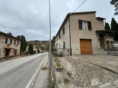 Casa Indipendente in vendita a Gualdo Cattaneo via del Monte