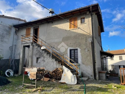 Casa Indipendente in vendita a Gubbio località Scritto
