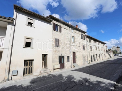 Casa Indipendente in vendita a Gubbio via Tifernate