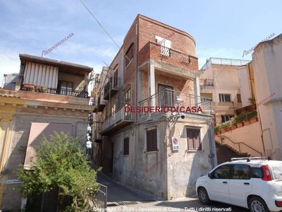 Casa Indipendente in vendita a Lascari via Giuseppe Galliano, 3