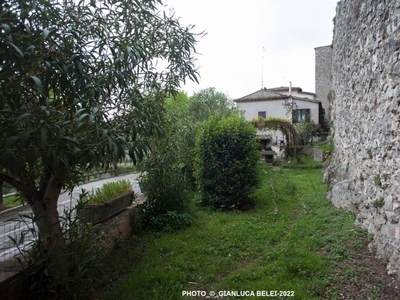 Casa Indipendente in vendita a Lugnano in Teverina viale della Rimembranza, 4