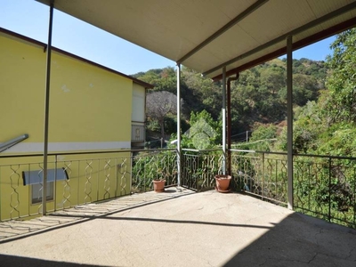 Casa Indipendente in vendita a Messina via grazia vallone, 1