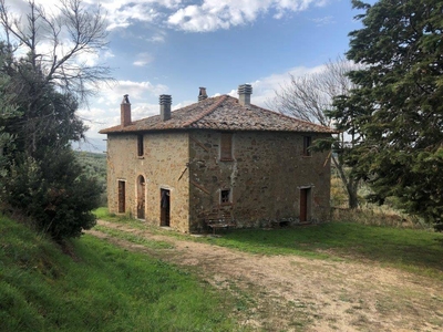 Casa Indipendente in vendita a Paciano