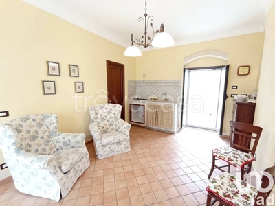 Casa Indipendente in vendita a Palazzolo Acreide via Rupe Tarpea, snc
