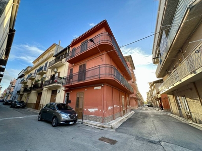 Casa Indipendente in vendita a Partinico via Cipressi