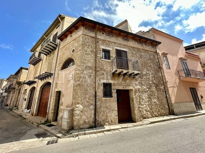 Casa Indipendente in vendita a Partinico via Madonna Santissima del Ponte, 26