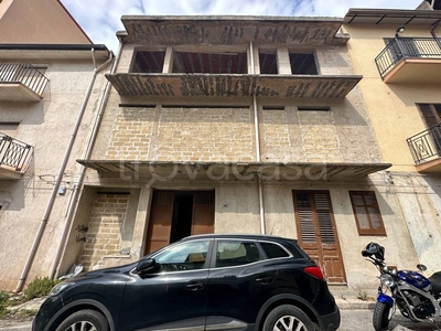 Casa Indipendente in vendita a Partinico via Stanislao Cannizzaro