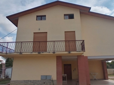 Casa Indipendente in vendita a Perugia via Sambuca