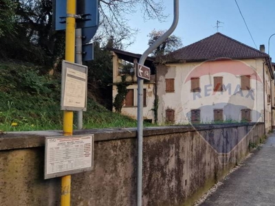 Casa Indipendente in vendita a Ponte nelle Alpi frazione Cadola, 18