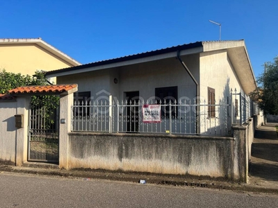 Casa Indipendente in vendita a San Vero Milis vicolo V del bianco, 7