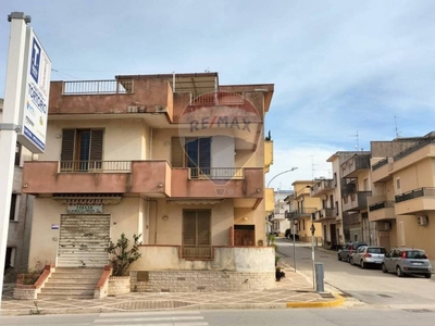 Casa Indipendente in vendita a Santa Margherita di Belice via enrico Toti, 1