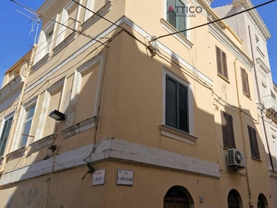 Casa Indipendente in vendita a Sassari via Sant'Apollinare, 58