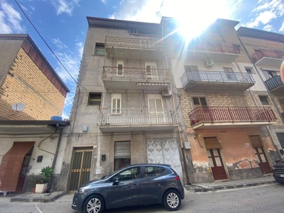 Casa Indipendente in vendita a Scordia via Palermo 9