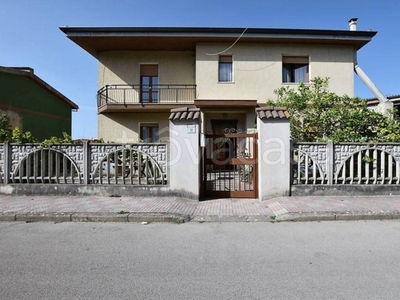 Casa Indipendente in vendita a Sedini coghinas, 33