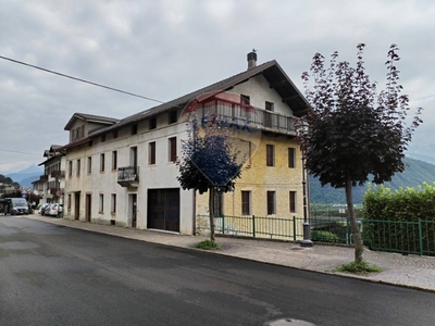 Casa Indipendente in vendita a Seren del Grappa via Guglielmo Marconi, 16
