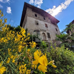 Casa Indipendente in vendita a Tenno via dante alighieri