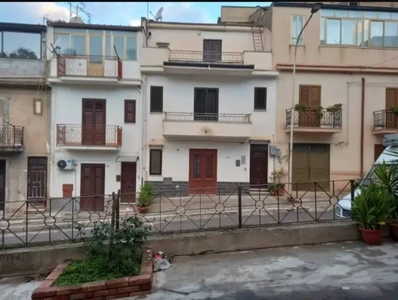 Casa Indipendente in vendita a Vicari via Roma