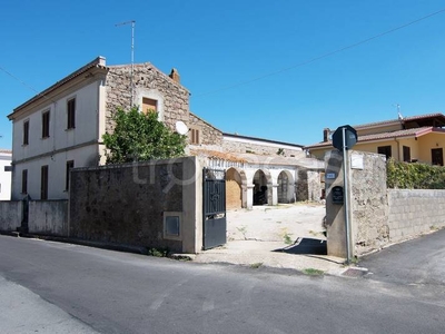 Casa Indipendente in vendita a Villa Sant'Antonio via Felice Cau