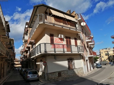 Casa Indipendente in vendita a Villabate via Enna, 28