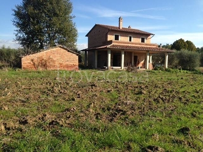 Casale in in vendita da privato a Castiglione del Lago strada Provinciale Petrignano del Lago, 48