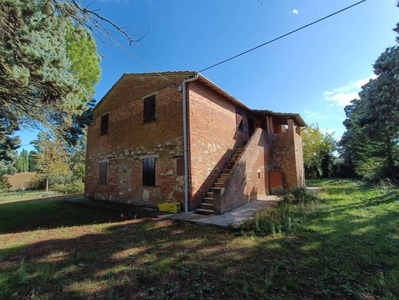 Casale in vendita a Castiglione del Lago località Poggio del Papa