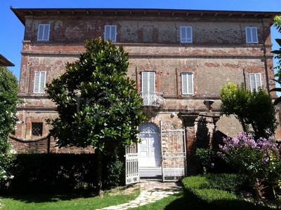 Casale in vendita a Castiglione del Lago via Gioiella