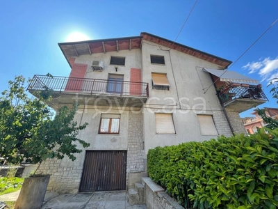 Casa Indipendente in vendita a Panicale via Giovanni Verga, 27