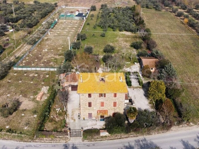 Casale in vendita a Passignano sul Trasimeno via di Valle Romana