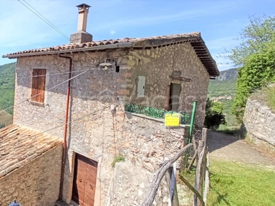 Casale in vendita a Spoleto località belvedere-ancaiano