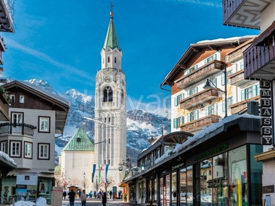 Chalet in vendita a Cortina d'Ampezzo località Cianderies