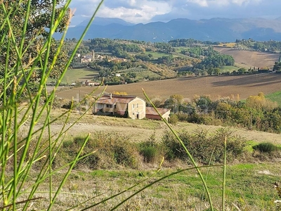 Colonica in vendita a Spoleto località Case Sant'Orsola