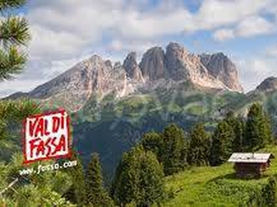 Intero Stabile in vendita a Campitello di Fassa strèda Dolomites